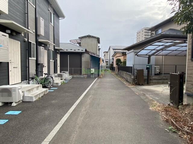 27/30 駐車場