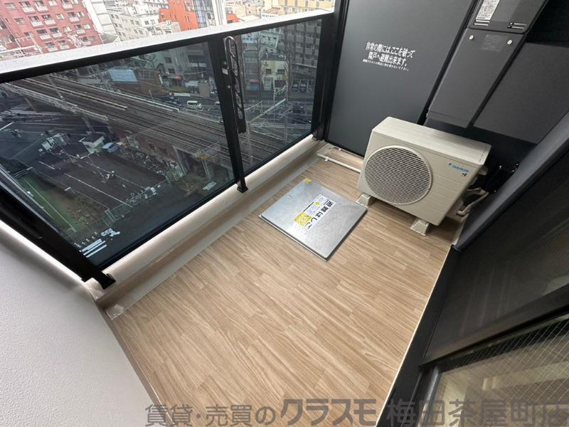 21/30 バルコニー