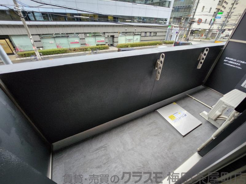 23/30 バルコニー