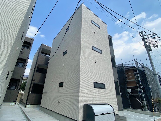 2/30 外観