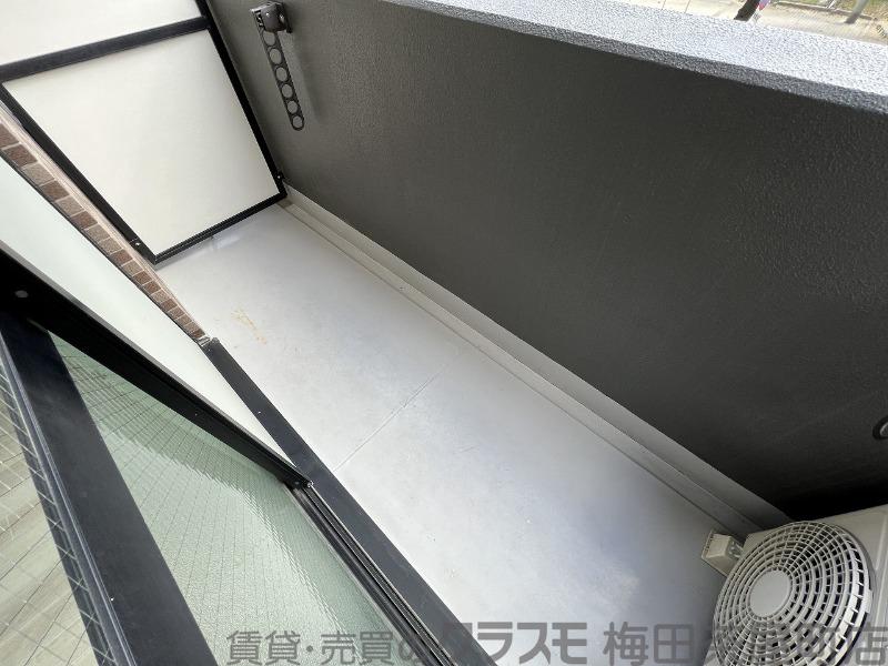 23/30 バルコニー