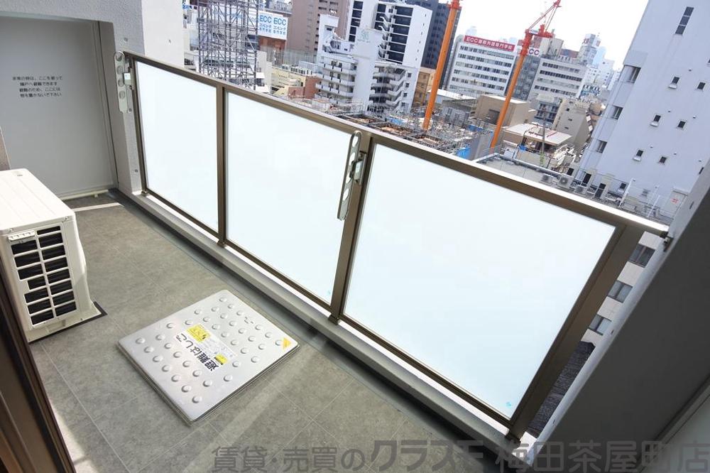 21/30 バルコニー