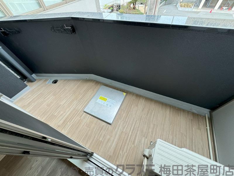 21/30 バルコニー