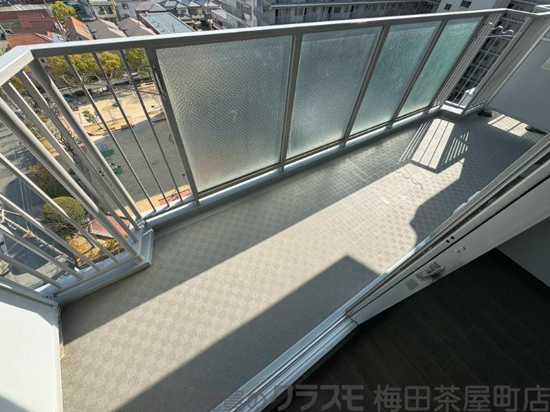 21/30 バルコニー