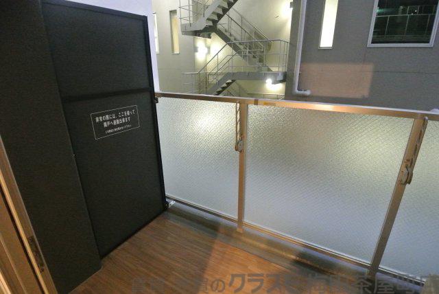 21/30 バルコニー