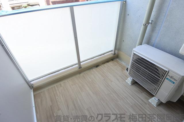 21/30 バルコニー