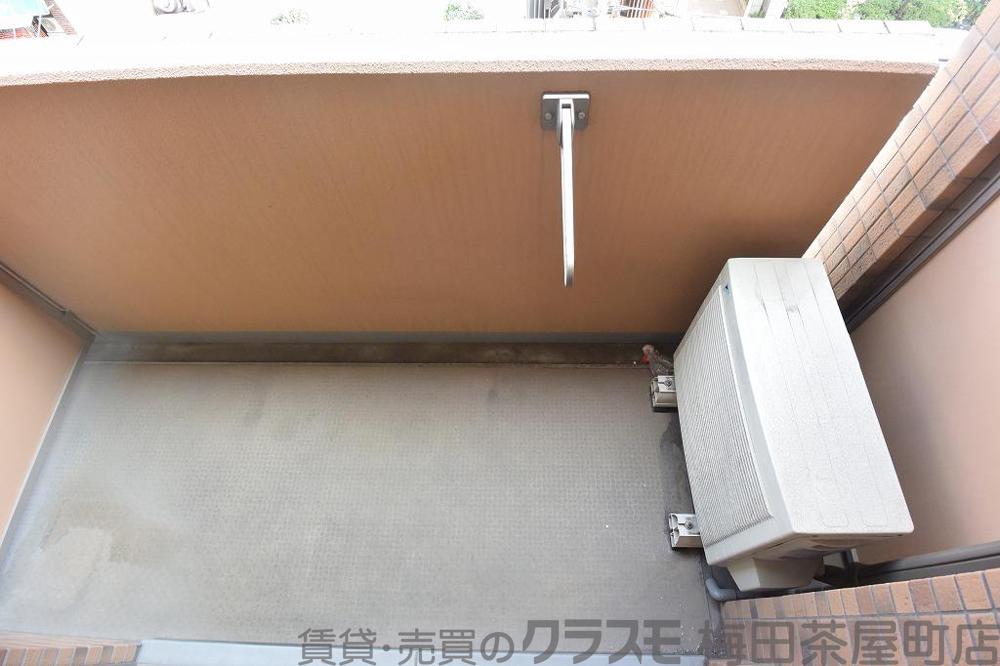 21/30 バルコニー