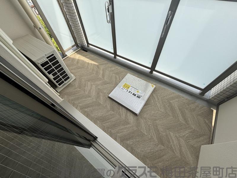 23/30 バルコニー