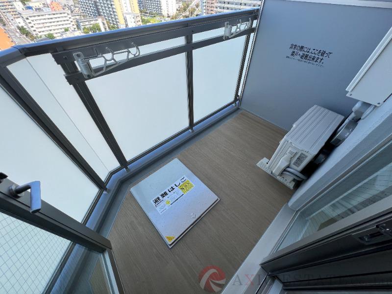 21/30 バルコニー