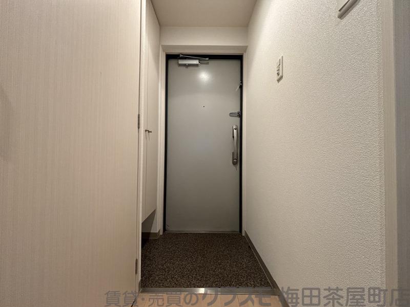 14/30 玄関
