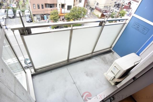 20/30 バルコニー