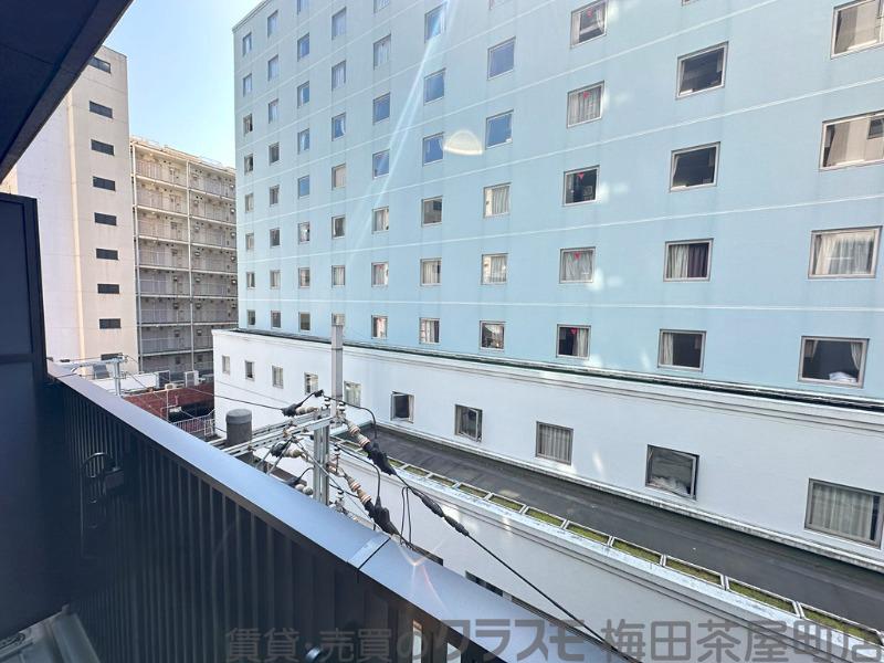 21/30 バルコニー