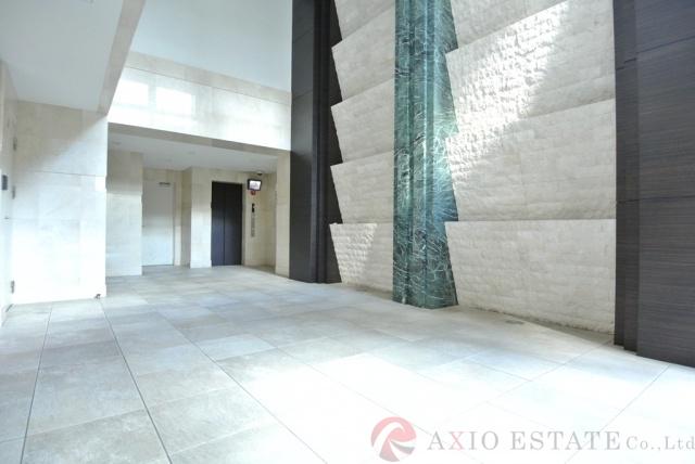 2/2 エントランス