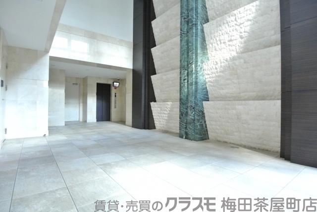 25/25 エントランス