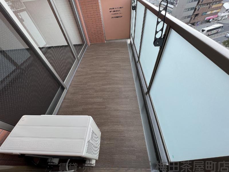 21/30 バルコニー