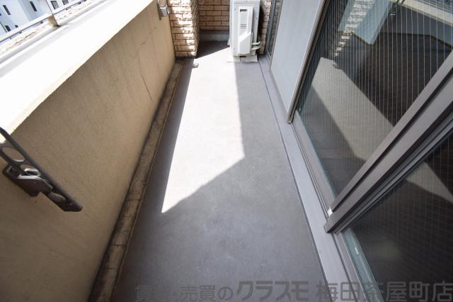 21/30 バルコニー