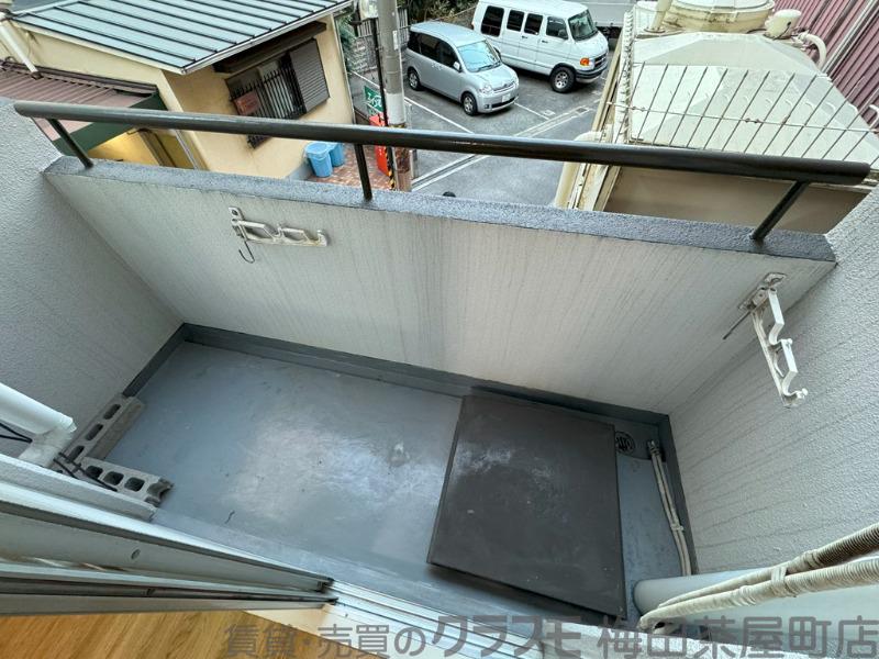 21/30 バルコニー