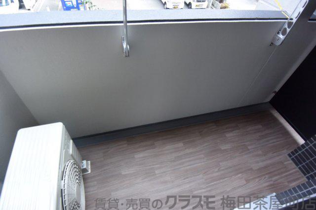 21/30 バルコニー