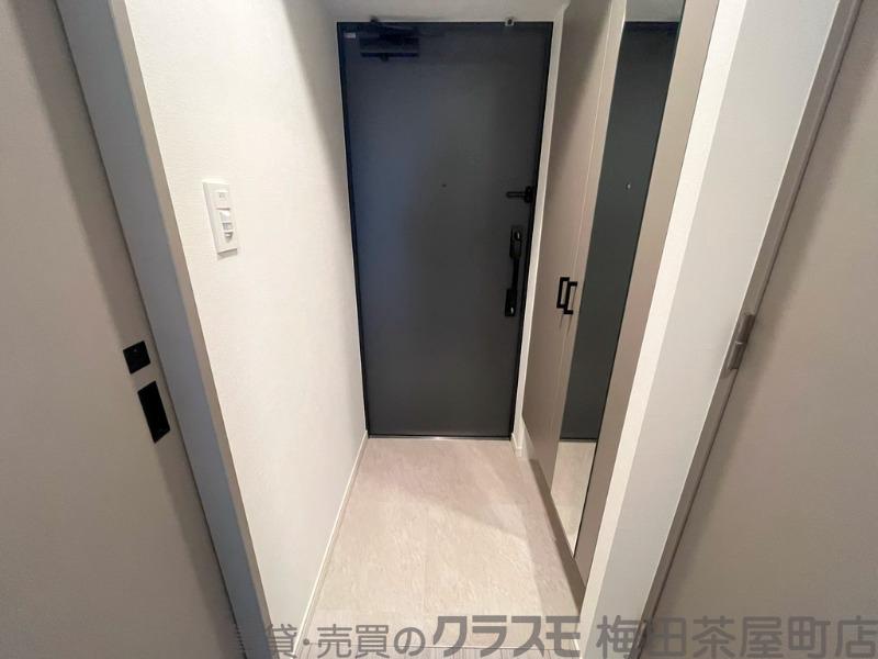 14/30 玄関