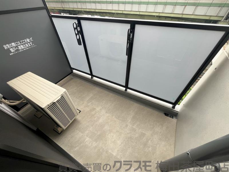 21/30 バルコニー