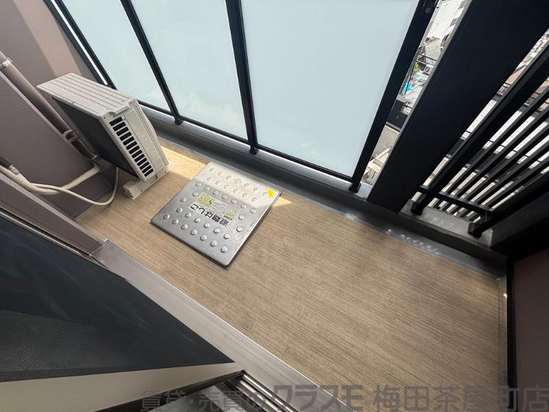 21/30 バルコニー