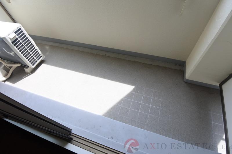 25/30 バルコニー