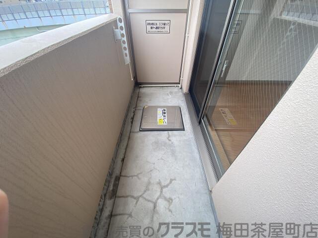 21/30 バルコニー