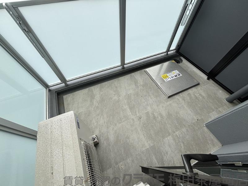 23/30 バルコニー