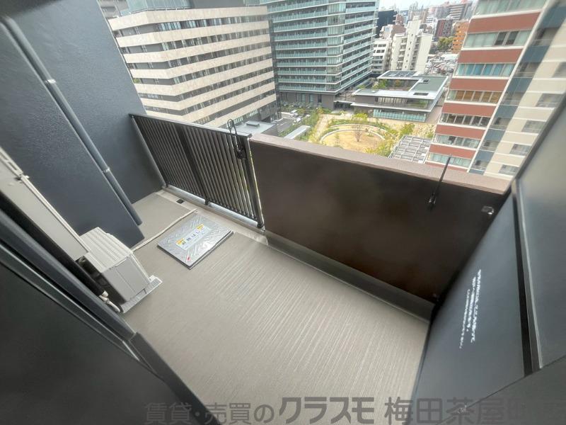 25/30 バルコニー