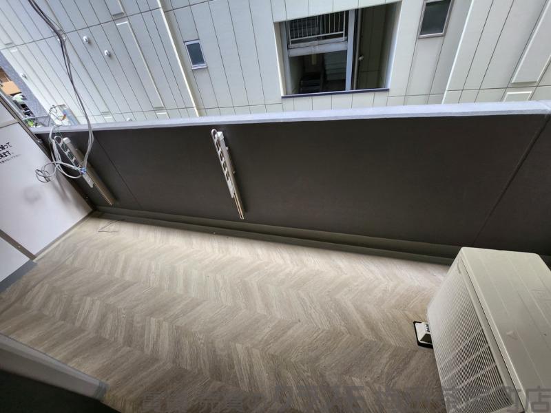 21/30 バルコニー