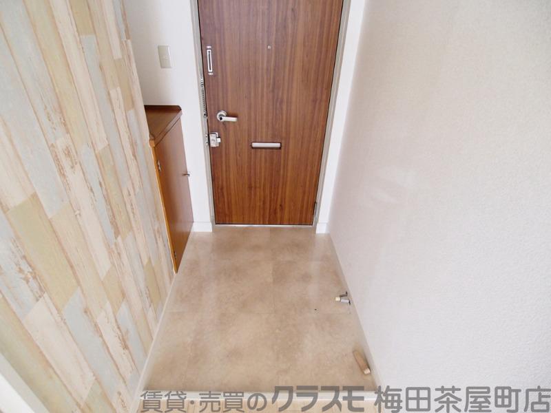 19/30 玄関