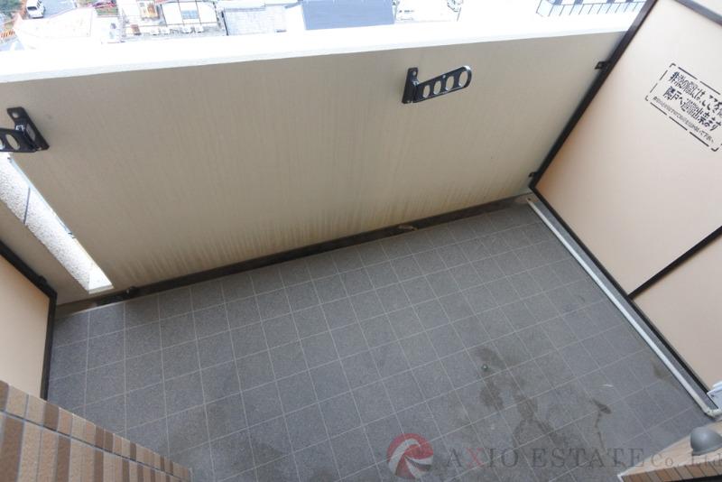 23/30 バルコニー