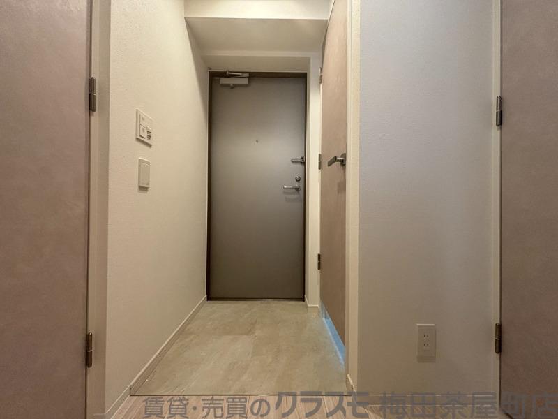 19/30 玄関