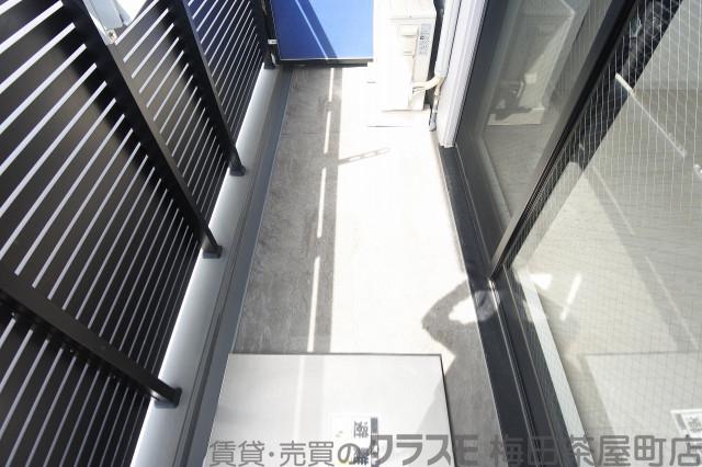 21/30 バルコニー