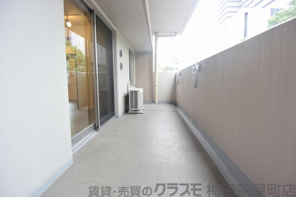 27/30 バルコニー