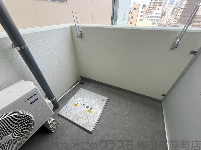 23/30 バルコニー