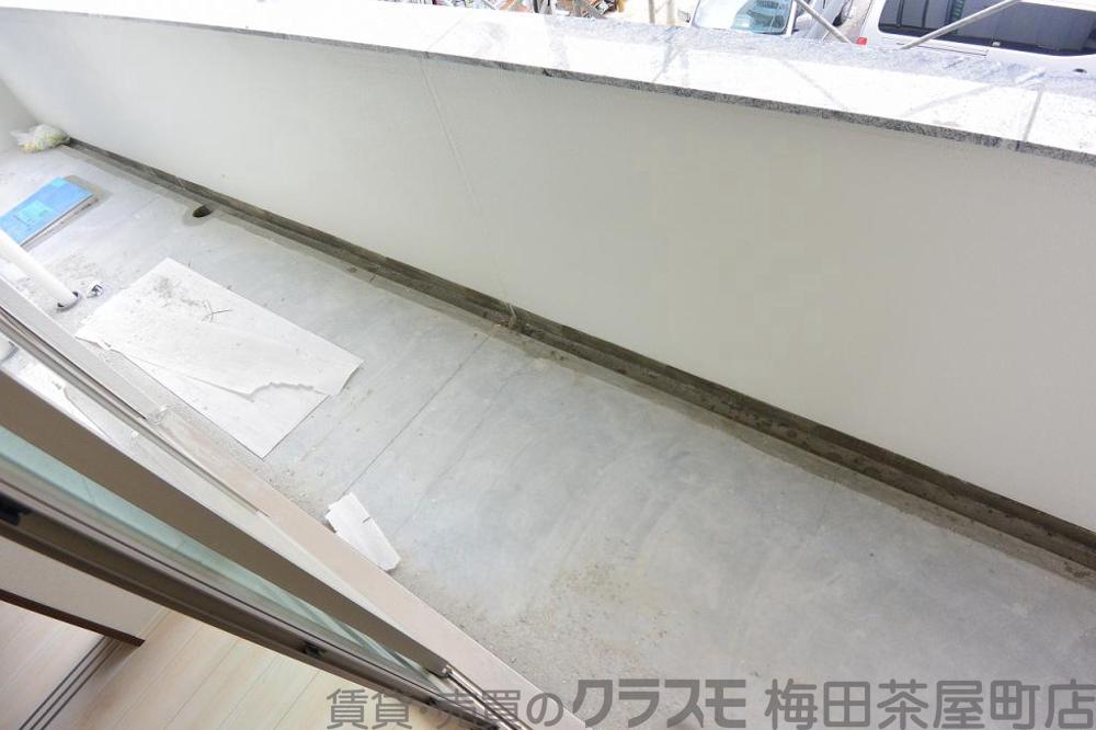 26/30 バルコニー