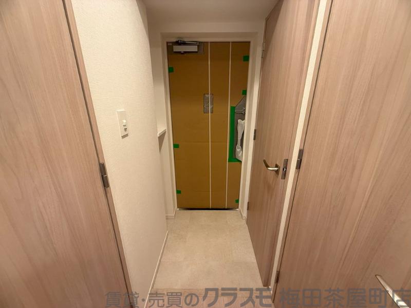 17/30 玄関