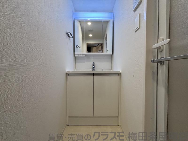 24/30 洗面