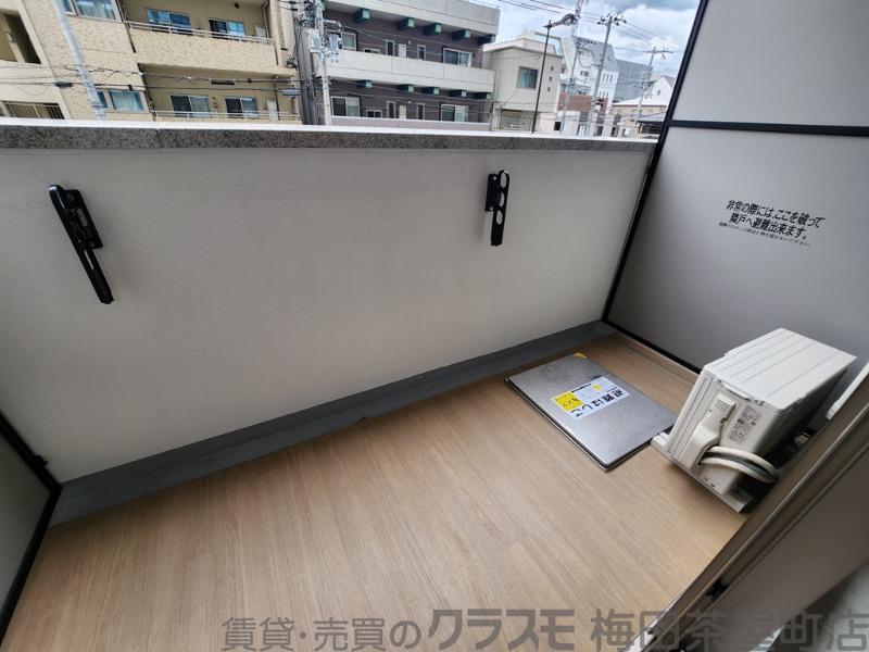 23/30 バルコニー