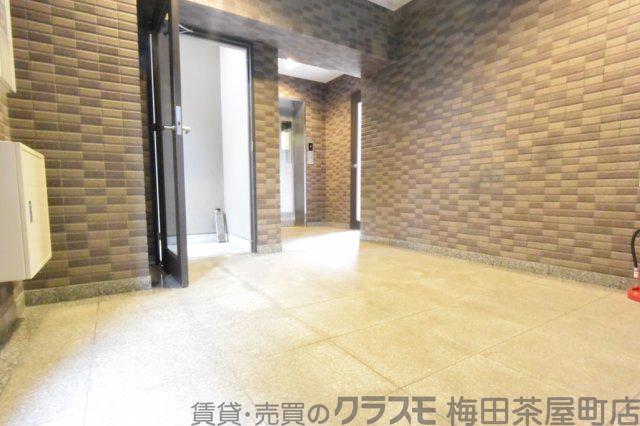 2/5 エントランス