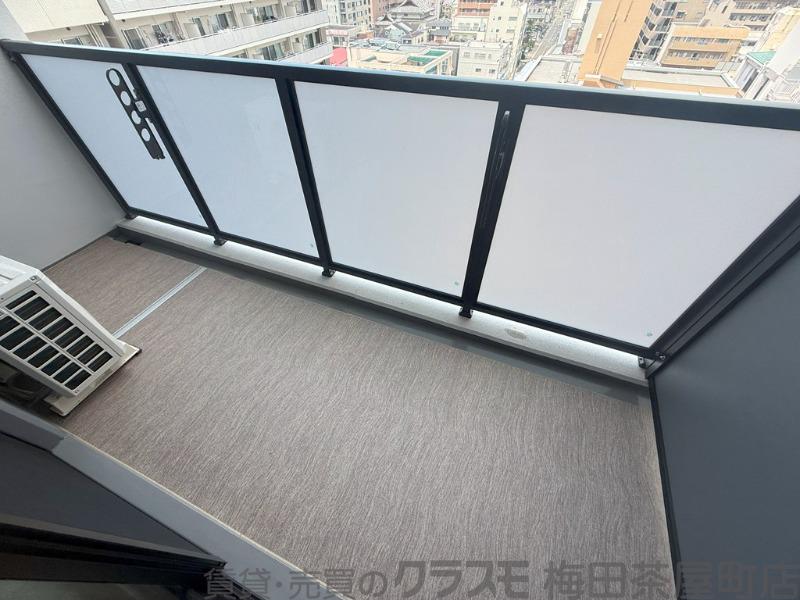 23/30 バルコニー