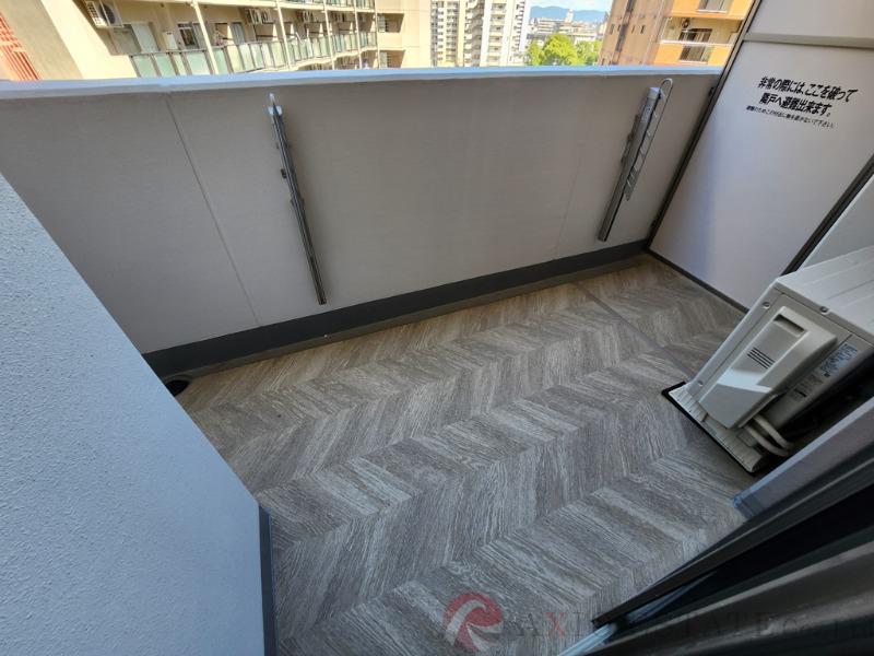 23/30 バルコニー