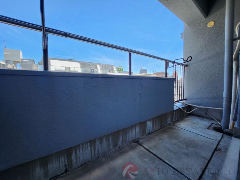 23/30 バルコニー