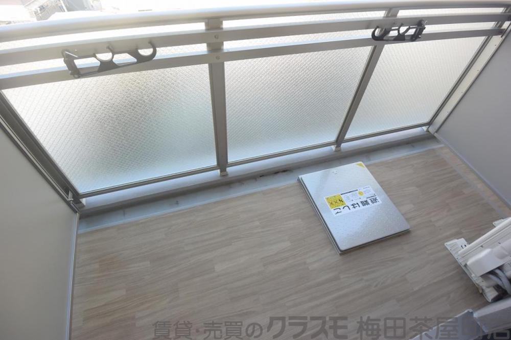 21/30 バルコニー