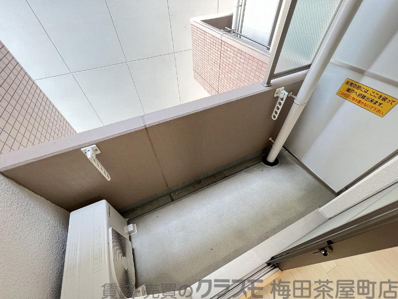 23/30 バルコニー