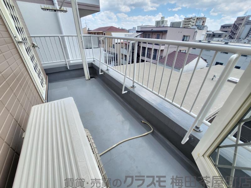 26/30 バルコニー