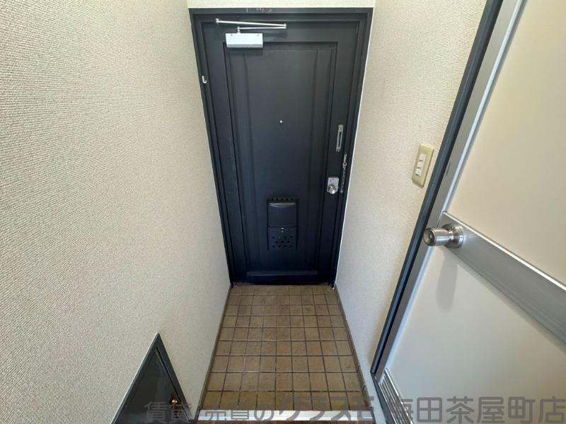 14/30 玄関