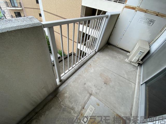 21/30 バルコニー