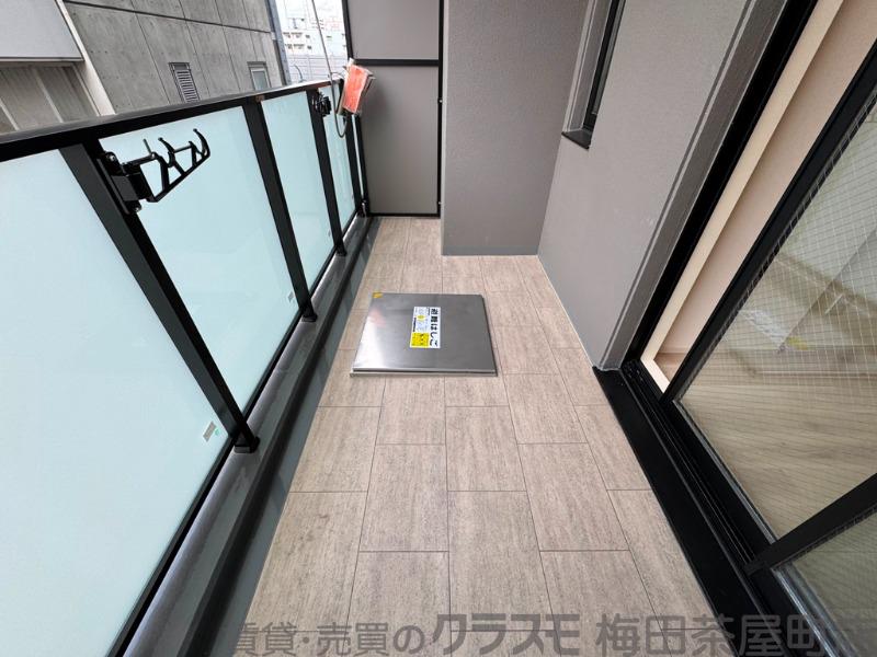 23/30 バルコニー